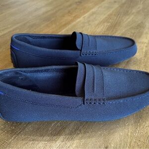 Men’s Rothy Driving Loafer / Sleek comfortable shoe / excellent condition